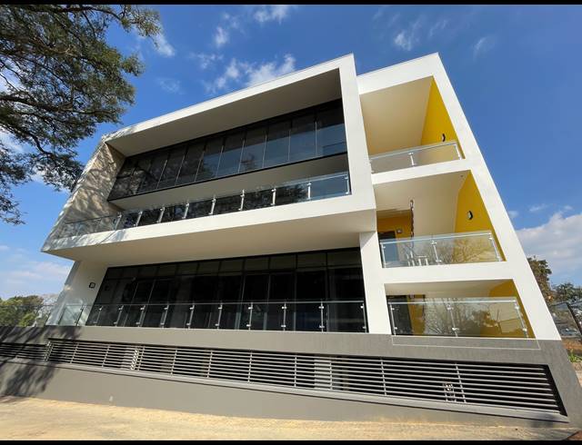 2,173M² OFFICE TO LET IN BRYANSTON